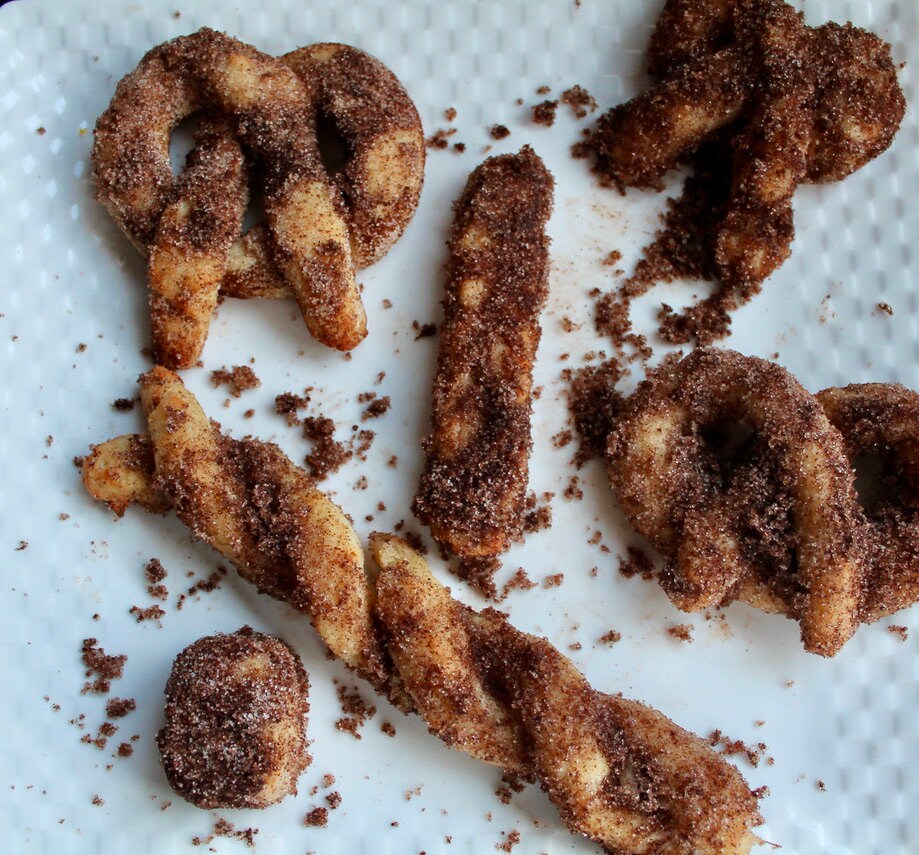 2.5 Net Carb Keto/GF Cinnamon Sugar Soft Pretzels